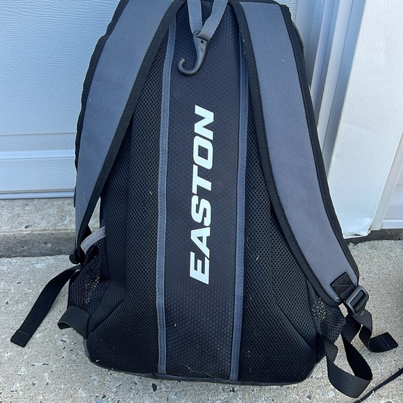 Softball/baseball bag for helmet and bats - Picture 3 of 5